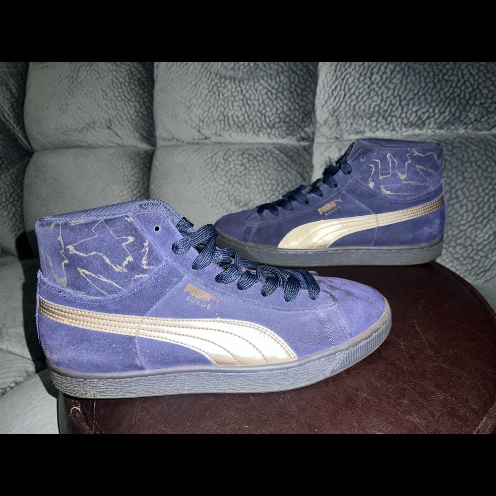 Puma blue suede gold trim mid size 9.5